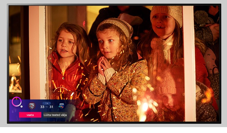 Teleriekraan, mis näitab jõulufilmi koos Sports Alerti teatega