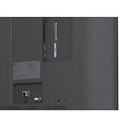 LG 75-tolline LG Mini RGB evo AI MRGB87 4K nuti TV 2026, LG Mini RGB evo AI MRGB85 on paigaldatud seinale avarasse kaasaegsesse elutuppa, kuvades elavat abstraktset kunstiteost keerduvate mitmevärviliste elementidega., 75MRGB87B3B, thumbnail 13