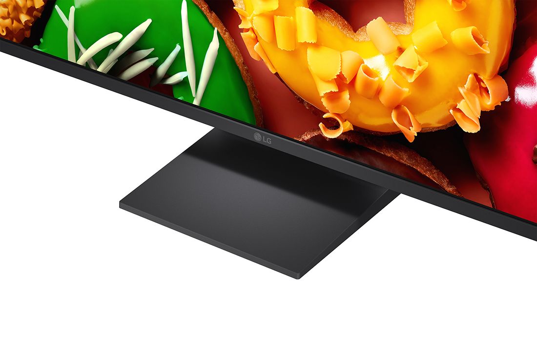 LG 27-tolline LG FHD AI LB70 4K nutiteler 2026, LG SMART TV AI LB70 FHD TV avakuva navigeerib LG Channelsi liidesesse, kus on tasuta otseülekande kanalid, filmid ja eksklusiivne sisu. See rõhutab otsest ligipääsu sadadele meelelahutusvõimalustele i, 27LB70003LA, thumbnail 11