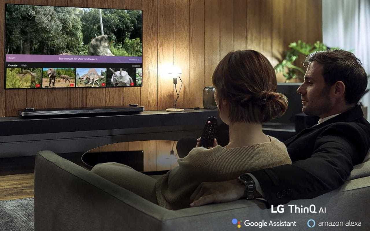 ar-ee-ces-2019-smart-home-systems-oled-tv.jpg
