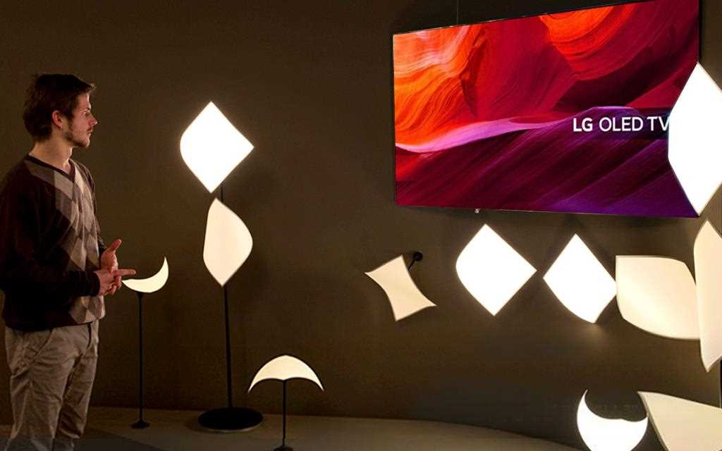 OLED technology allows flexibility like no other, creating the possibility for a rollable TV | More at LG MAGAZINE