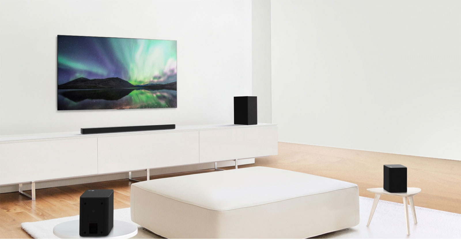Video preview showing LG Soundbar in a white living room with 5.1 channel setup. 