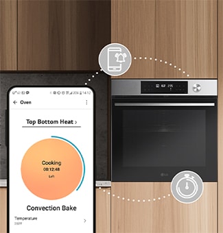 Imagen en la que los iconos de temporizador y notificación push están conectados entre el smartphone y el horno