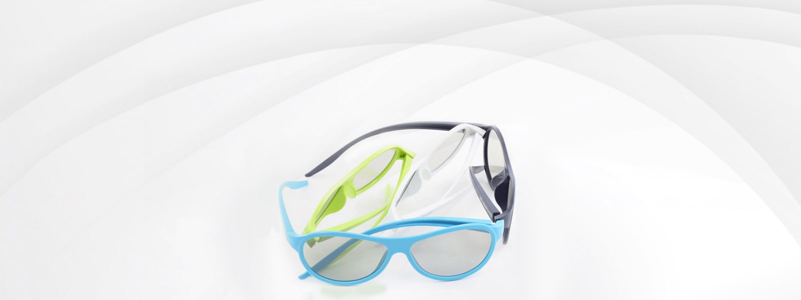 ED - Paquete de 4 gafas 3D de cine para televisores LG 3D – Gafas 3D  polarizadas circulares pasivas de tamaño adulto
