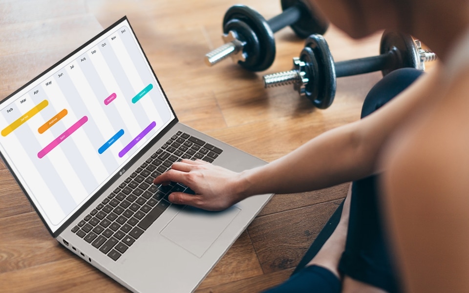 Programe entrenamientos para alcanzar sus objetivos de salud y forma física con un gimnasio doméstico inteligente
