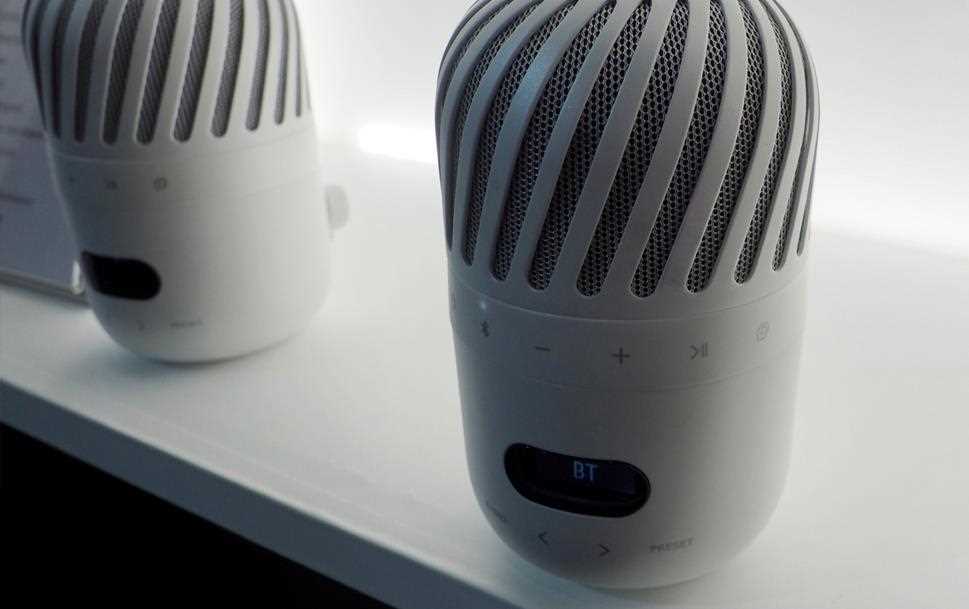 article_3_floating-speaker_sub-img2_m.jpg