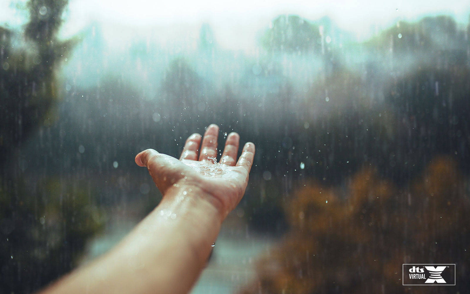 Ääni kulkee pään yli ilman kattokaiuttimia1