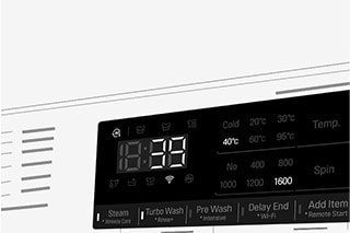 Tässä on suurennettu kuva pesukoneen käyttöpaneelista niin, että näyttö on selvästi näkyvissä.