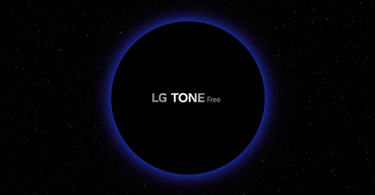 Kuvassa galaksi ja sininen ympyrä, jonka keskellä on ”LG TONE Free” -teksti