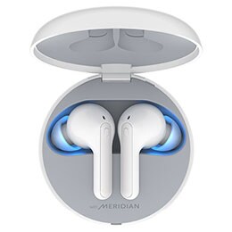 15-asteinen kelkan avautui tunnelmavalaisimella2