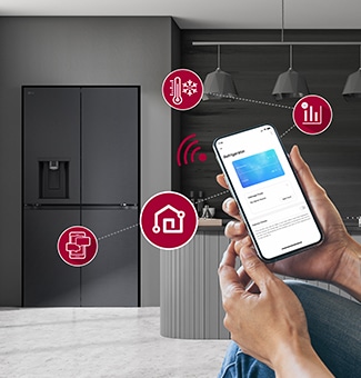 InstaView-jääkaappi moderniin keittiöön.