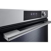 LG 76 litran A+-tehoinen, ruostumattomasta teräksestä valmistettu integroitava uuni, jossa InstaView™ ja 10 minuutin EasyClean-puhdistustoiminto, 76L A+, integroitu ruostumattomasta teräksestä valmistettu uuni, jossa on InstaView, Blue EasyClean -puhdistusjärjestelmä ja teleskooppikiskot, WSED7612S, thumbnail 7