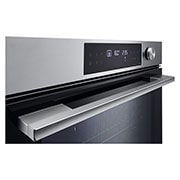 LG 76L A+, sisäänrakennettava uuni mattamustaa terästä, InstaView™ ja 10 minuutin EasyClean-puhdistustoiminto, 76L A+, integroitu ruostumattomasta teräksestä valmistettu uuni, jossa on InstaView, Blue EasyClean -puhdistusjärjestelmä ja teleskooppikiskot, WS7D7631WB, thumbnail 7