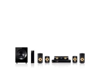 5.1-KANAVAINEN KOTITEATTERIJÄRJESTELMÄ, JOSSA ON LANGATTOMAT TAKAKAIUTTIMET. TEHOKKAIDEN 1 200 WATIN KAIUTTIMIEN PINTA ON ARAMIDIA. EXTRA SMART BLU-RAY -SOITIN, VERKKOSELAUS, WI-FI, DLNA, PRIVATE SOUND, 4K UPSCALING -SKAALAUS JA 3D-TUKI. KÄYNNISTYS 5 SEKUNNISSA.1