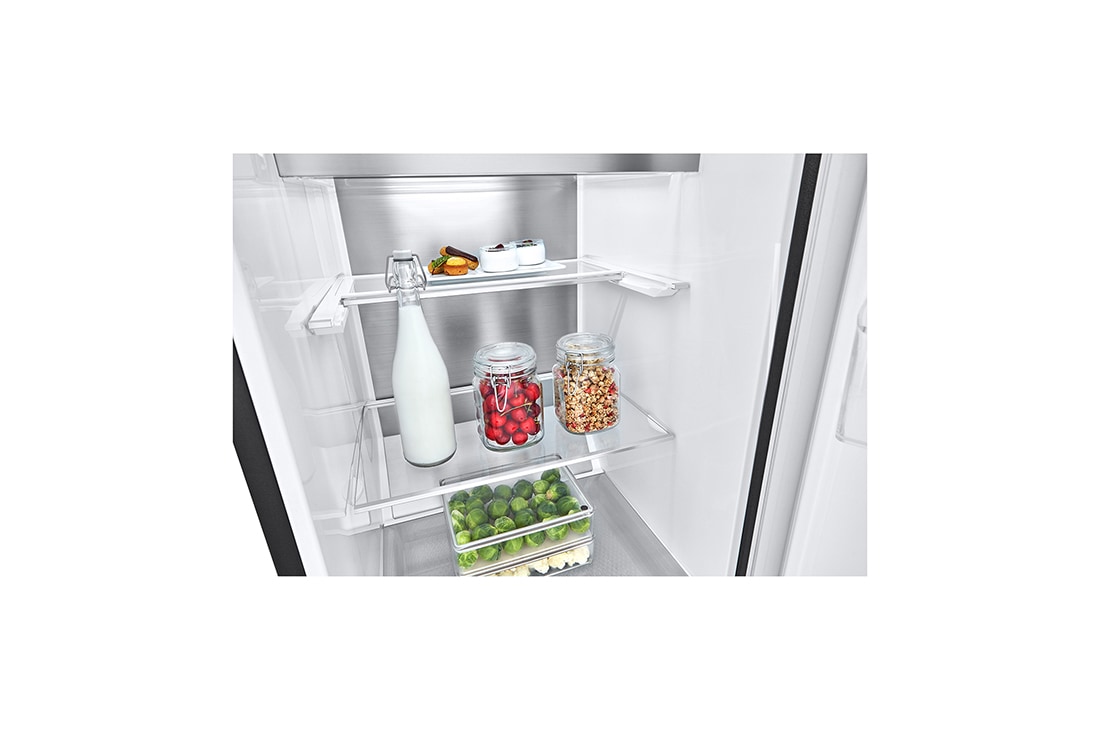 LG 386L Vapaasti seisova jääkaappi (Matte Black) - Energialuokka D, Door Cooling™, LINEARCooling™, FRESHBalancer™, Smart Diagnosis™ - Wi-Fi-yhteys, Etupuoli avoinna ruokaa, GLM71MCCSF, thumbnail 5