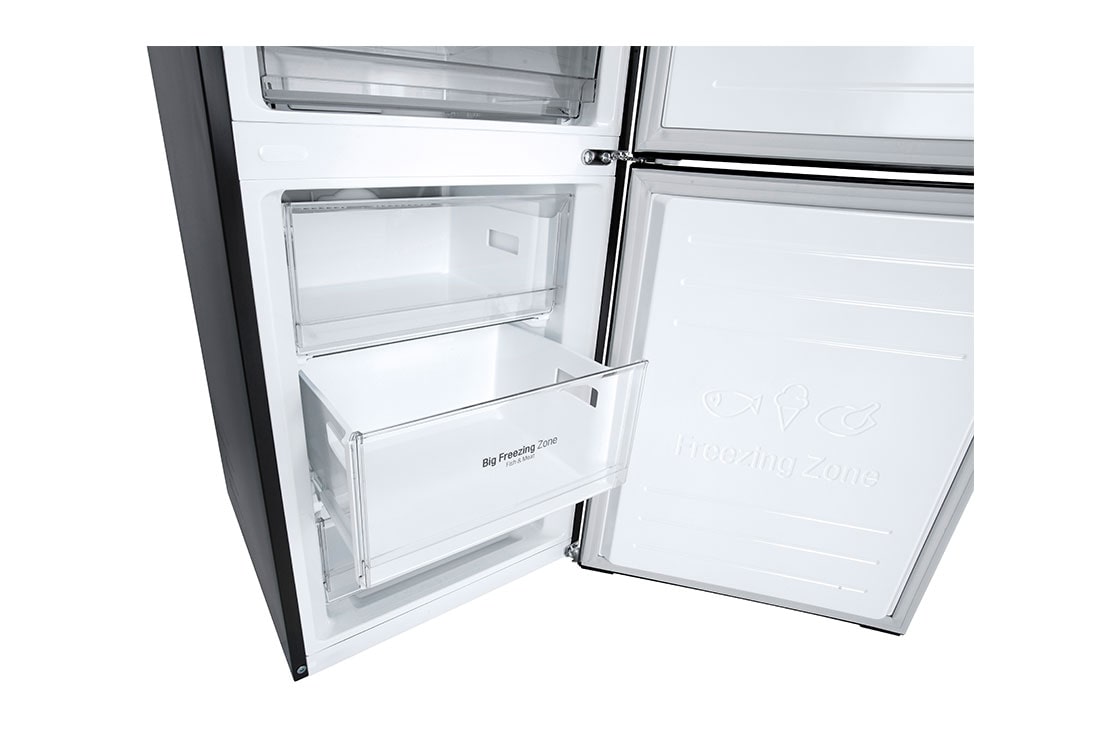 LG 2.03M 384L Jääkaappipakastimet (Matte Black Stainless Steel) - Energialuokka B, Nature Fresh, Door Cooling+™ ja Smart Diagnosis™, bottom draw view , GBP62MCNBC, thumbnail 9