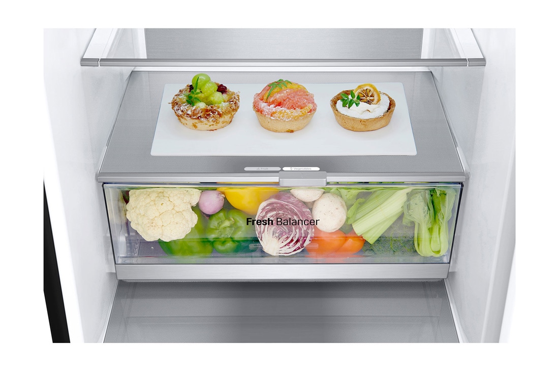 LG 1.86M 344L Jääkaappipakastimet (Essence Black) - Energialuokka E, Nature Fresh, Door Cooling+™ ja Smart Diagnosis™ - Wi-Fi, bottom empty zoom view, GBV7170EEV, thumbnail 8