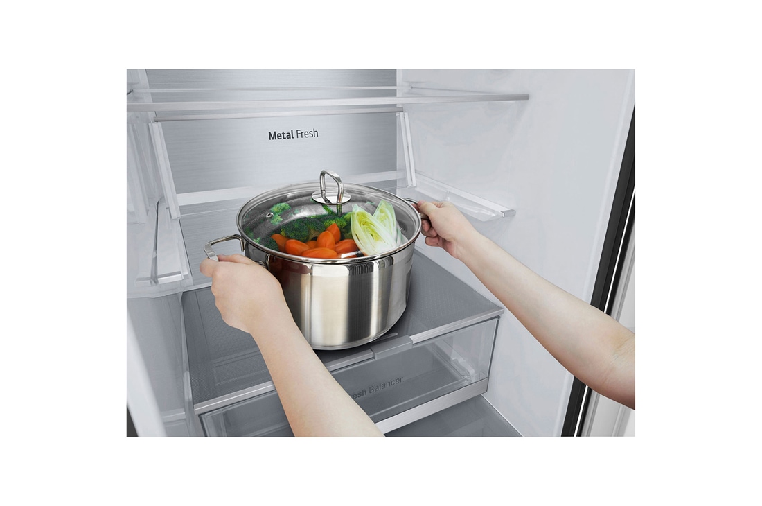 LG 2.03M 387L Jääkaappipakastimet (Essence Black) - Energialuokka A, Nature Fresh, Door Cooling+™ ja Smart Diagnosis™, top door empty , GBVE2801EV, thumbnail 9