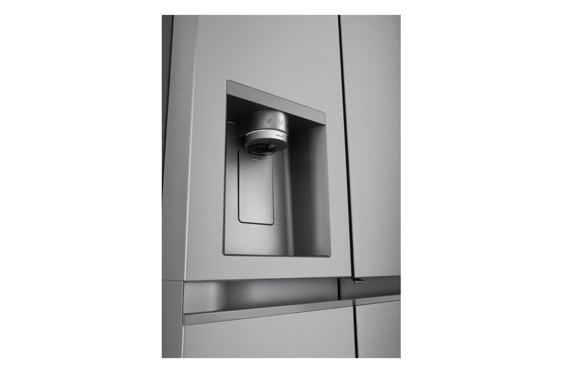 LG 628L Side by Side (Hopea) | Energialuokka D, Vesi/jää vesijohtoliitännällä, Smart Diagnosis™ ja Wi-Fi, LG GSJE81PYBD Side-by-Side-kaappi (628 L), Silver - Energialuokka D, Jääpala- ja vesiautomaatti, UVnano™, DoorCooling+™ ja Smart Inverter Compressor™ | LG Suomi, GSJE81PYBD, thumbnail 3