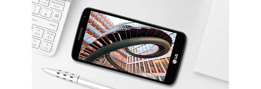 4,7 tuuman qHD IPS -näyttö 