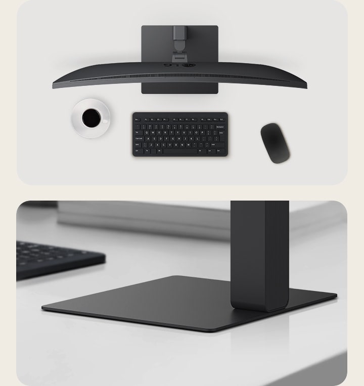 Vue du dessus d’un moniteur UltraWide incurvé sur un bureau avec une tasse à café, un clavier sans fil et une souris, ainsi qu’un gros plan de la base fine et carrée du moniteur, conçue pour la stabilité et un espace de travail peu encombré.