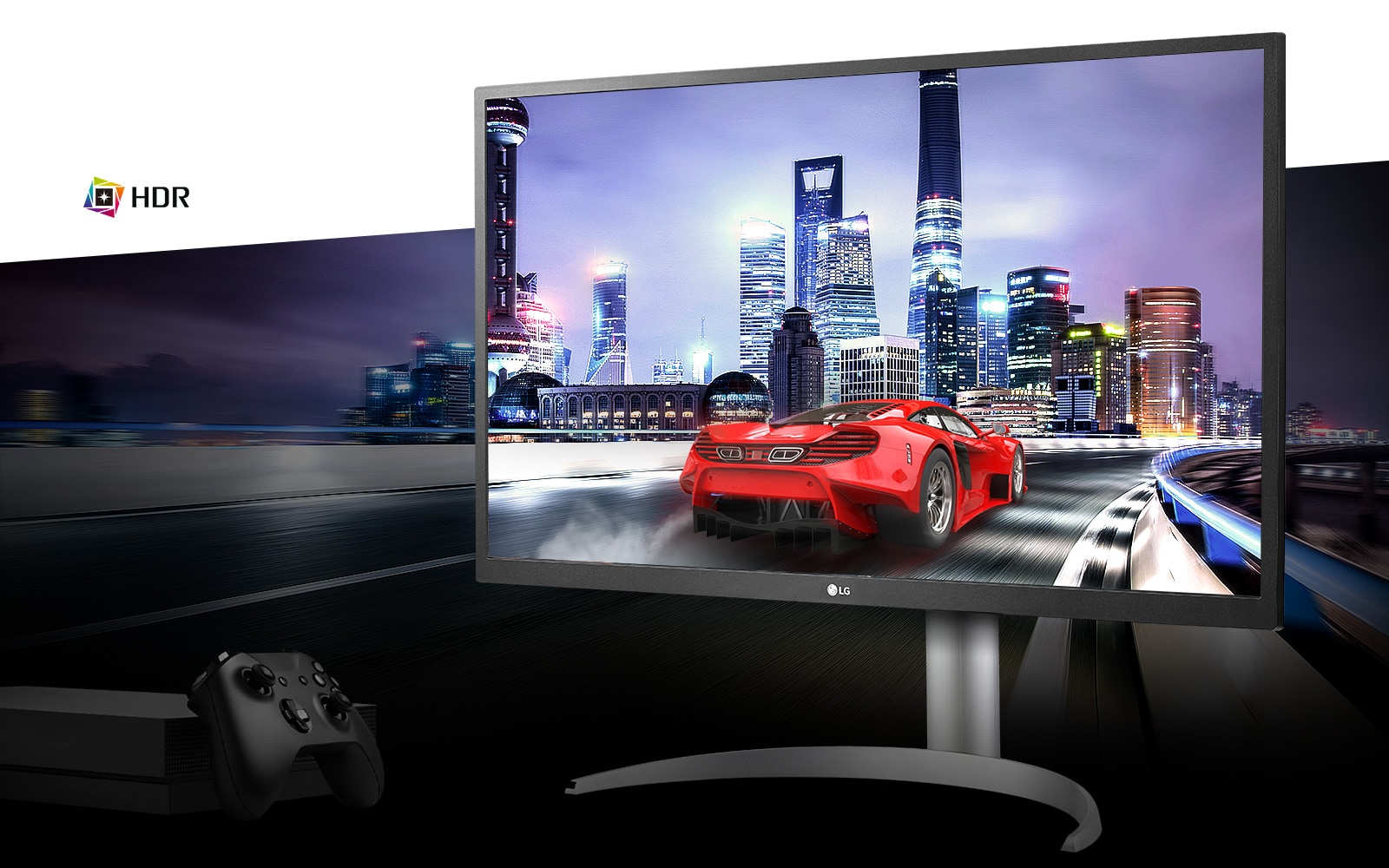 Pelaamisen autokohtaus mukaansatempaavasta todellisesta 4K HDR -konsolipelistä