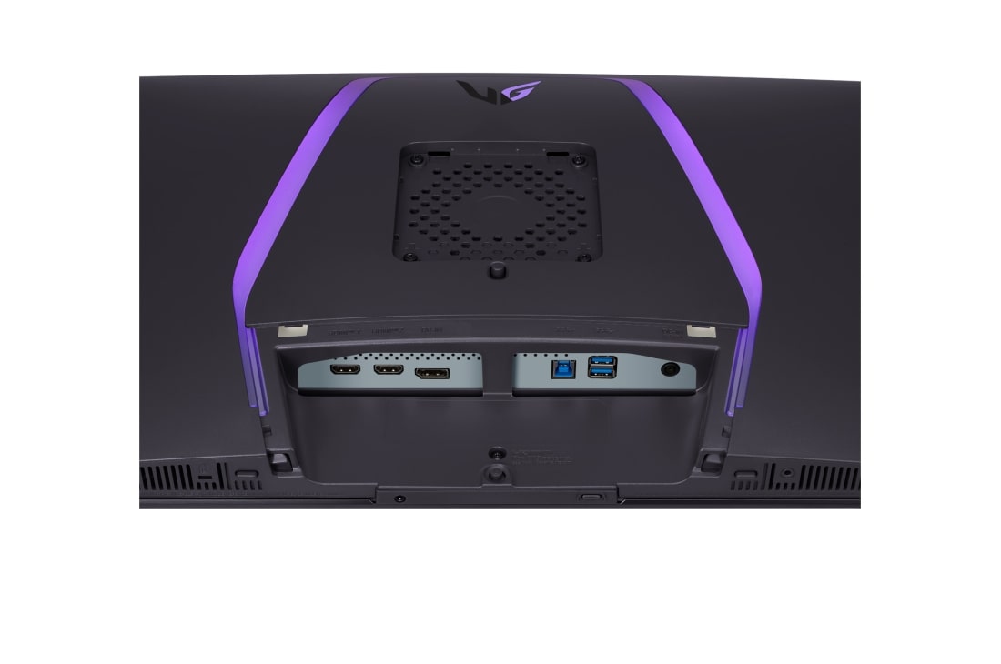 LG 32'' UltraGear™ Dual-Mode OLED -pelinäyttö | 4K UHD, Pixel Sound, lähikuva porteista valot päällä, 32GS95UE-B, thumbnail 12