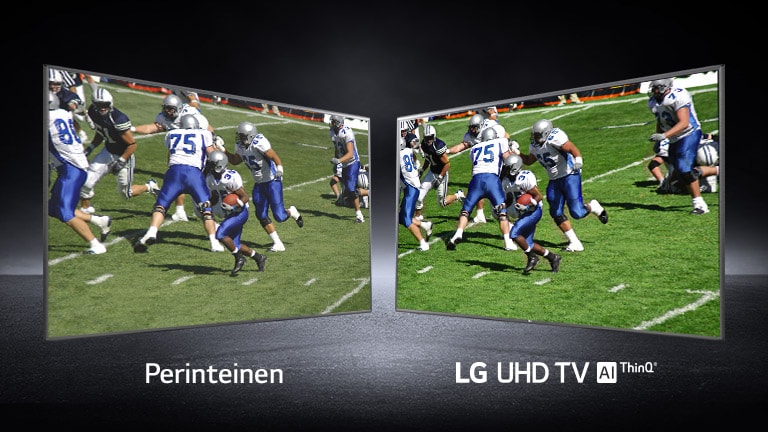 Kuva pelaajasta jalkapallokentällä eri näkymissä. Yksi näkyy perinteisellä näytöllä ja toinen UHD TV -näytöllä.