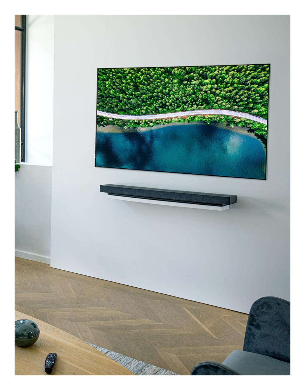 LG WX 65” 4K Smart OLED TV LG Suomi