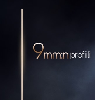 LG OLED evo AI W6 Wallpaper -television 9&nbsp;mm:n Wallpaper Design -muotoilu korostaa television erittäin ohutta sivuprofiilia tummaa taustaa vasten ja saumatonta integroitumista tilaan huomattavan ohuen muotoilun ansiosta.