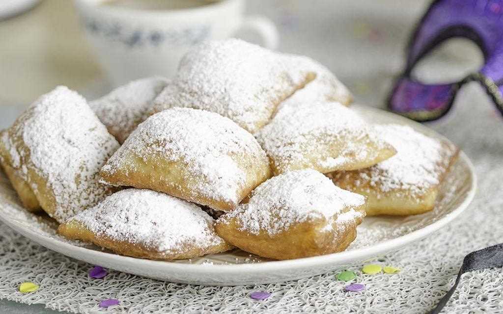 Beignets traditionnels de Mardi Gras.jpg