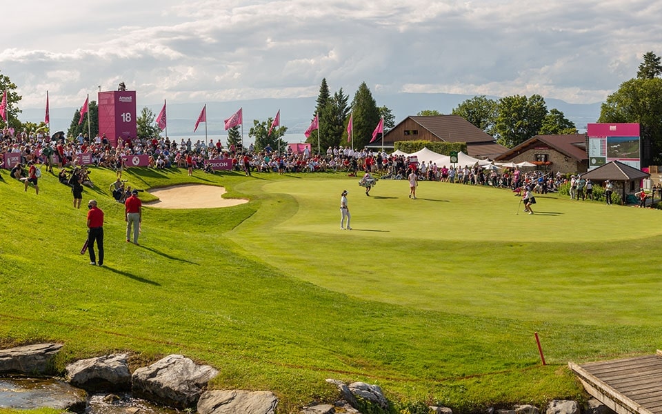 202205_LG Signature & Evian_header.jpg