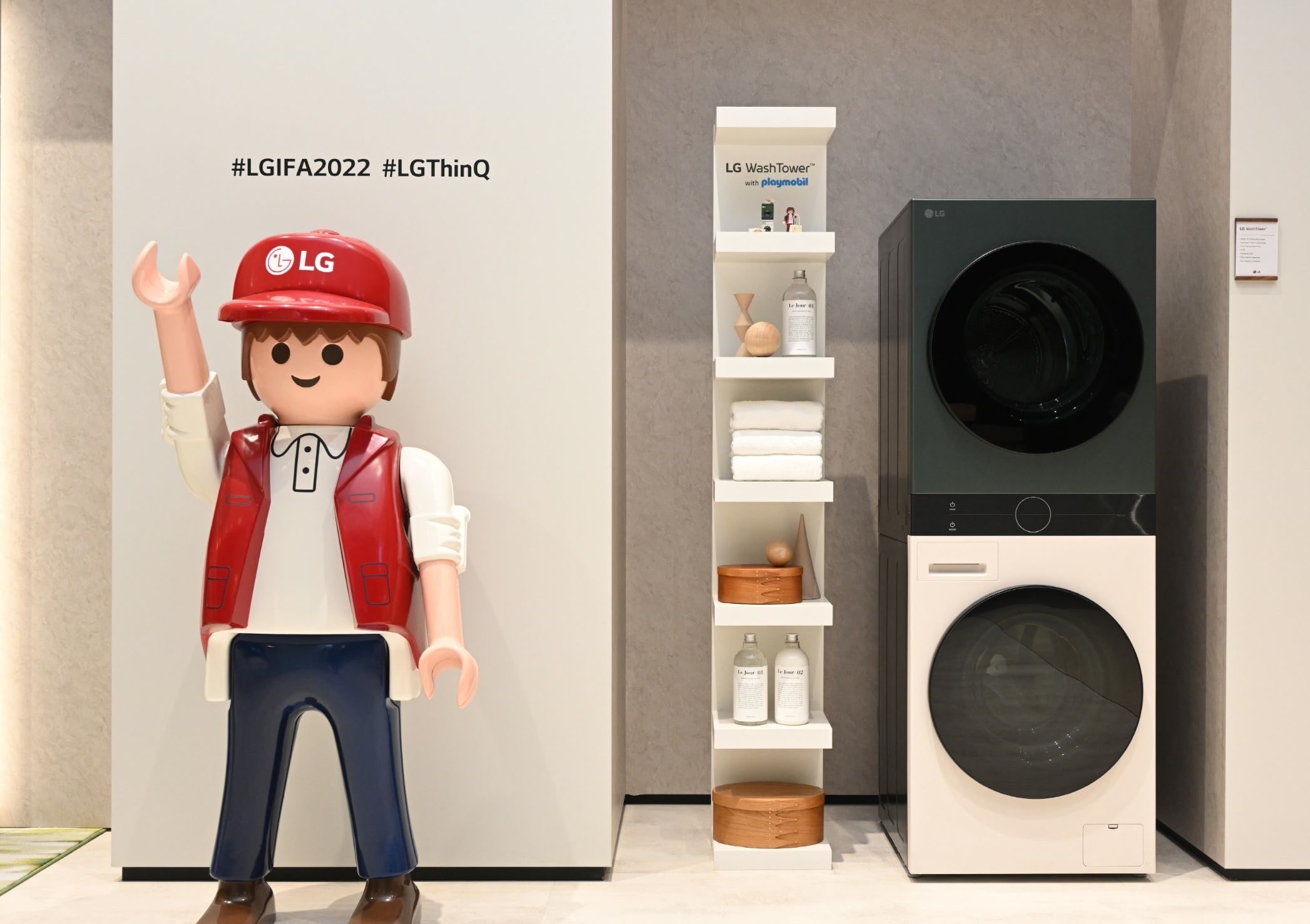 LG produits en miniature Playmobil à l'IFA 2022 à Berlin.