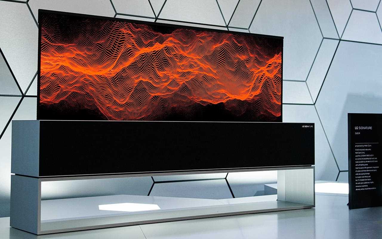 The LG SIGNATURE OLED TV R is as powerful as it is stunning, finding the essence of what makes life good | More at LG MAGAZINE