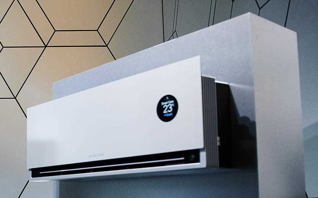 The LG SIGNATURE Air Conditioner is as powerful as it is stunning, finding the essence of what makes life good | More at LG MAGAZINE