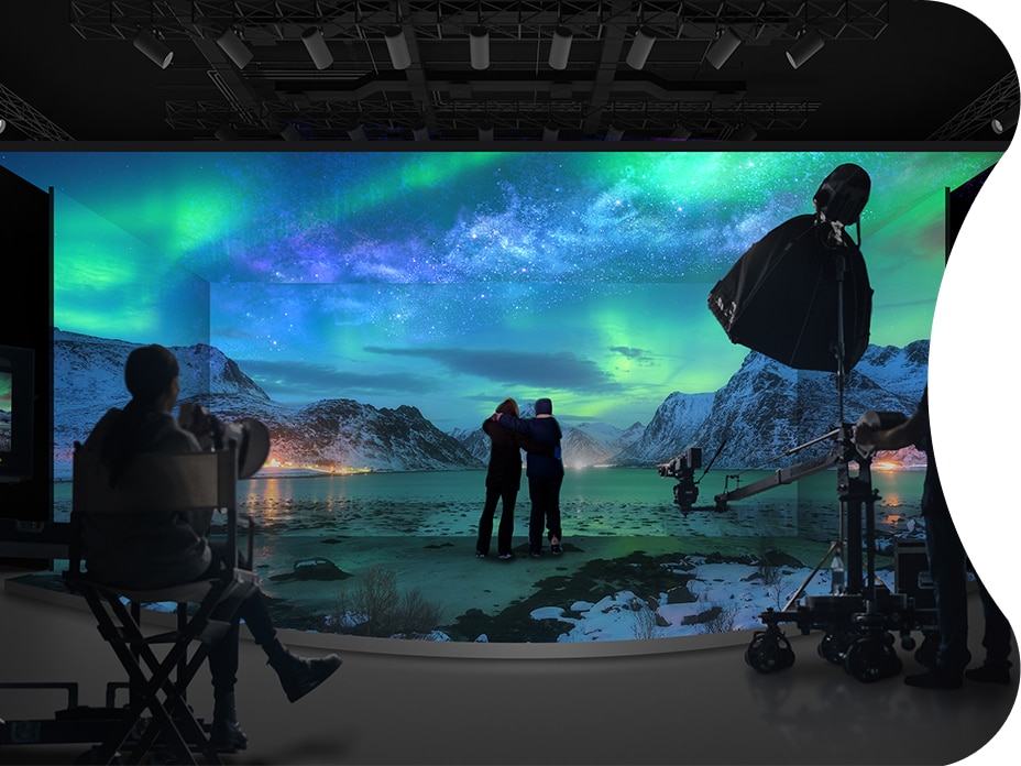The ceiling LED with 5,000 nits enables LBCK series to be used for alternative lightings in XR and virtual production.