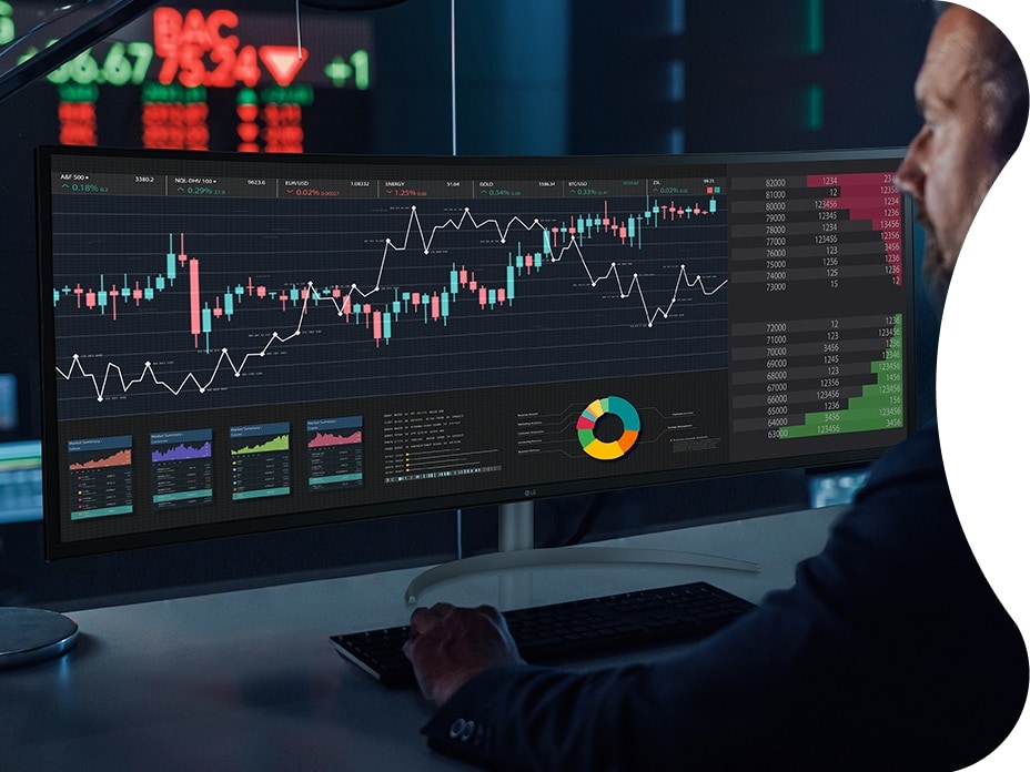 LG UltraWide™ 32:9 DQHD monitor is your choice to go beyond multitasking.