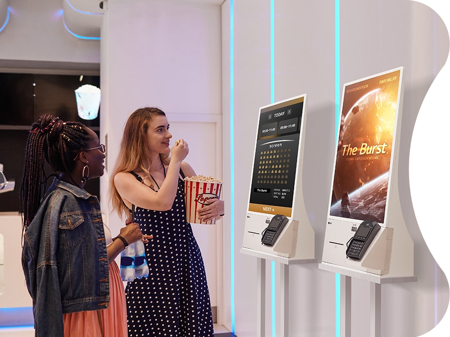 With seamless design in two tones of calming beige colors, LG Self-ordering Kiosk creates a harmonious atmosphere in your space. 