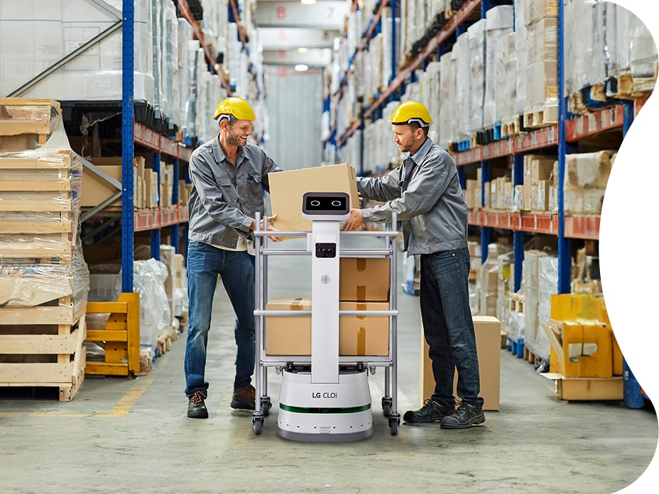 LG CLOi CarryBot is a crucial addition to your smart factory. Its design is optimized for easier and efficient operation. 
