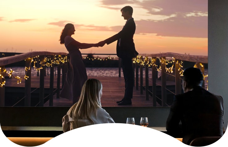 LG MAGNIT bolsters remarkable screen quality and delivers immersive content.
                            
