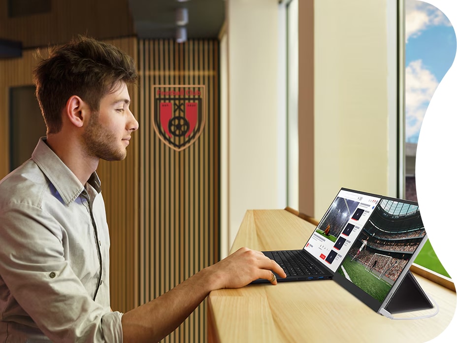With the LG gram +view portable monitor, you add an extra screen and extra flex to help you get things done wherever you are.