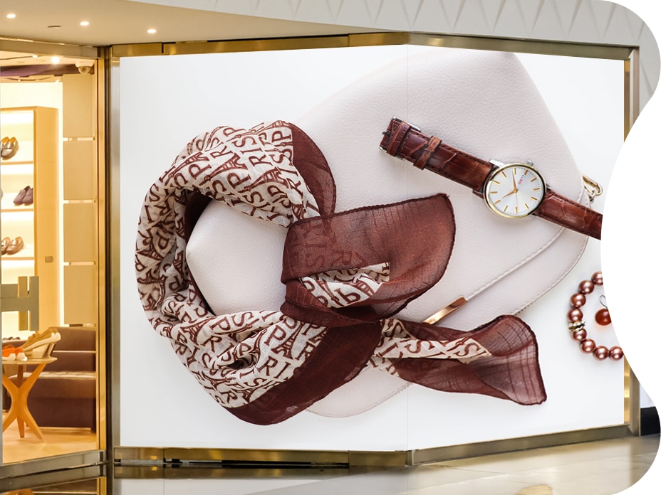 If you are looking to spruce up your shopping space with gorgeous displays, we recommend LG’s ultra slim LED, LSCB. 