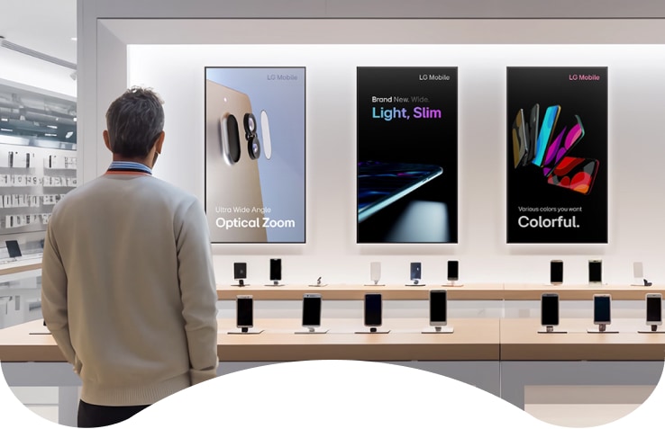 With a brightness of 500nits for an indoor display, UH5N series clearly delivers content and attracts public attention, making it the most suitable display for marketing in stores.