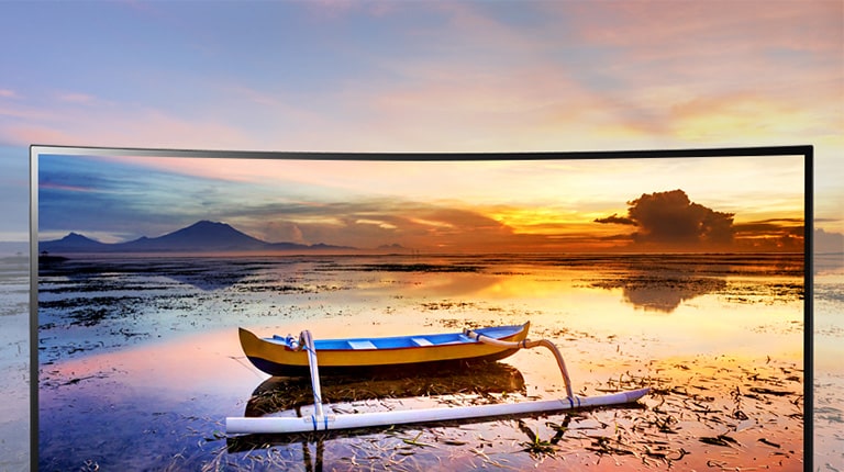 IPS with sRGB 99% (Typ.) : True Colors and Wider View