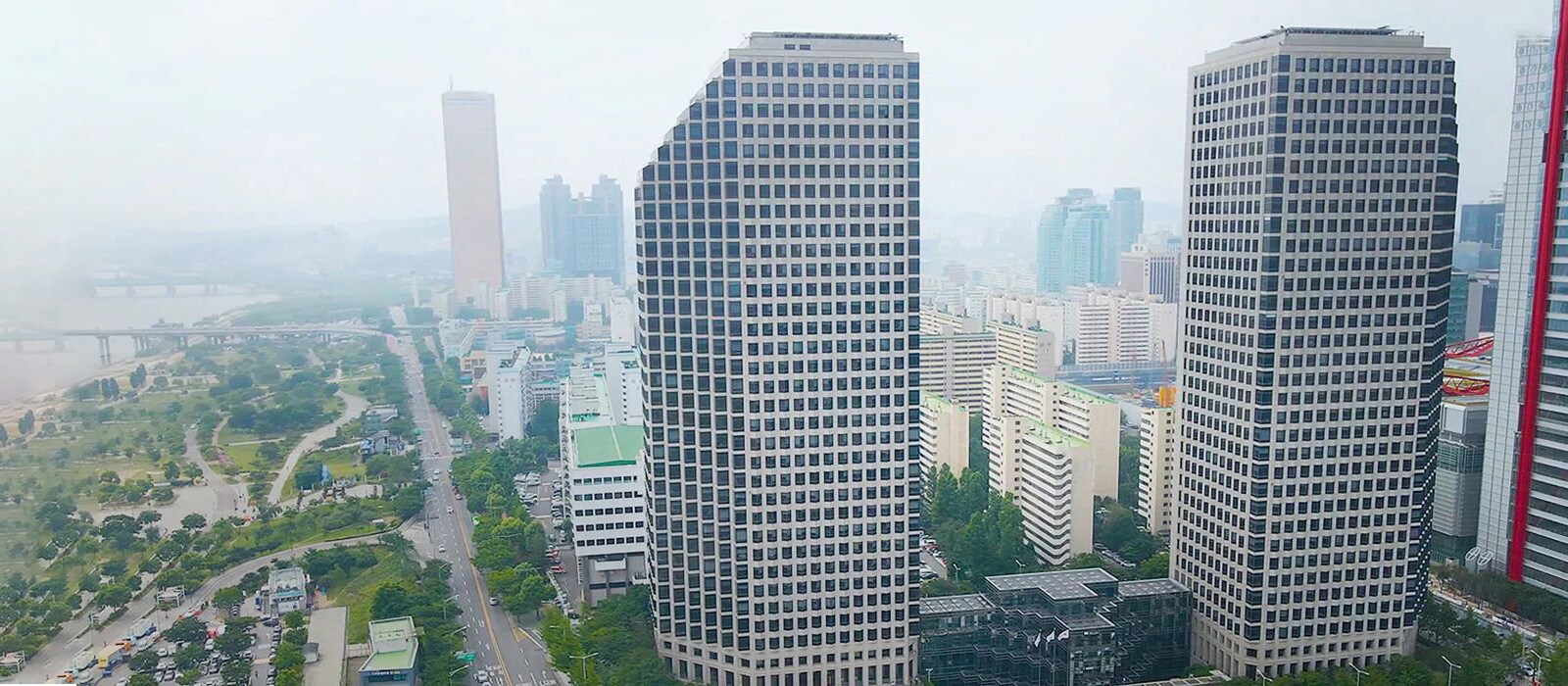 [Vlog] This Is Where Solar Innovation Begins: LG Twin Towers | LG Global