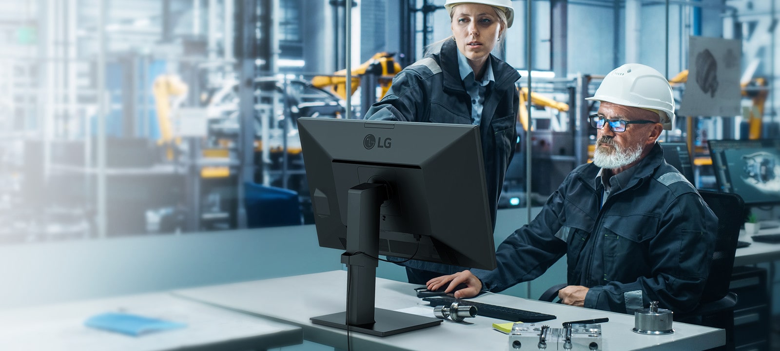 The 24CR660W with dual-band RFID is a versatile solution for various workplaces where security matters, like hospitals, offices, and factories.