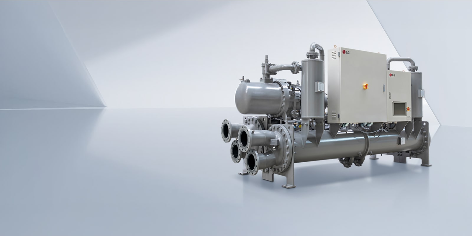 LG Water-cooled Screw Chiller placed in a light gray virtual space.