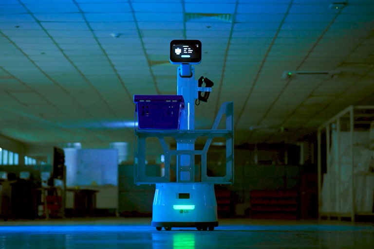 The animation shows shelves of various sizes being loaded onto CarryBot.	