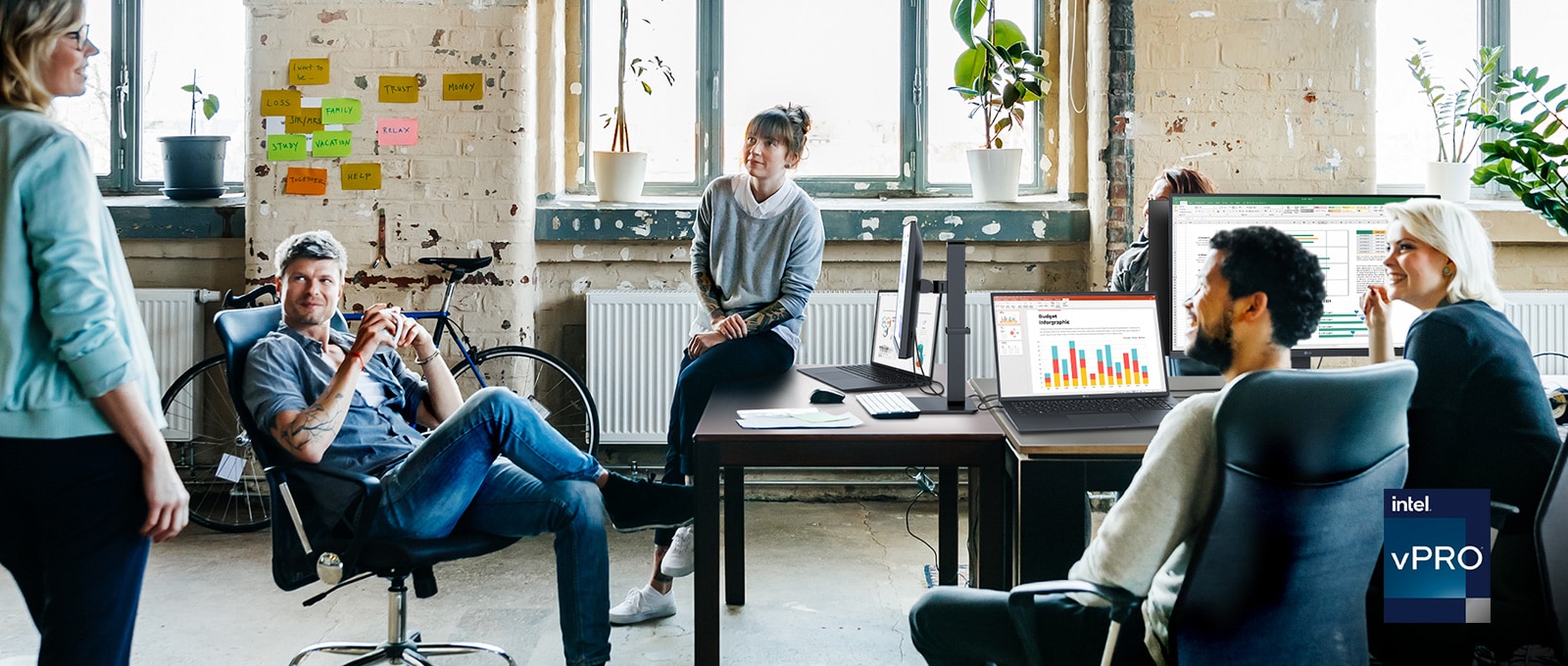 Three LG gram laptops are lined up diagonally.