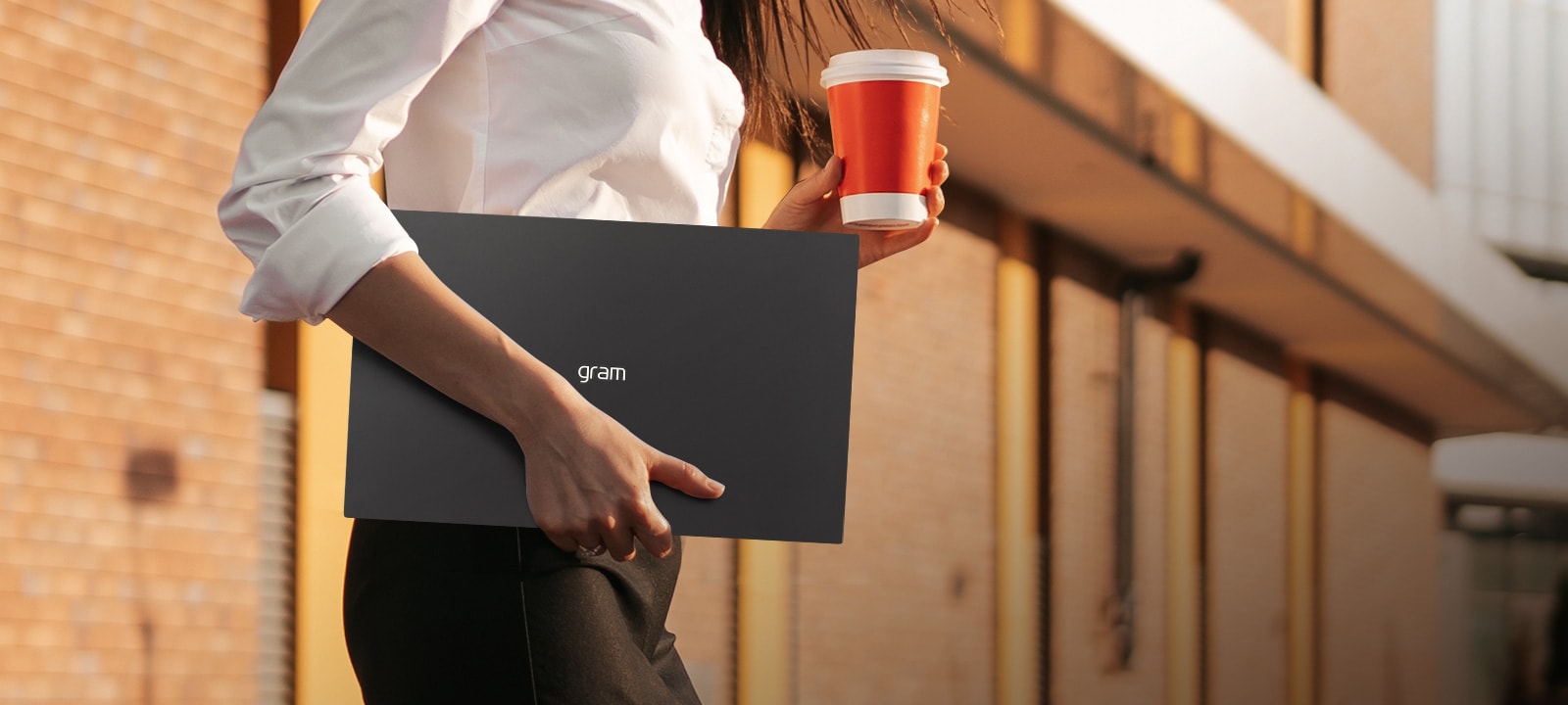 LG gram-light-slim-portability.